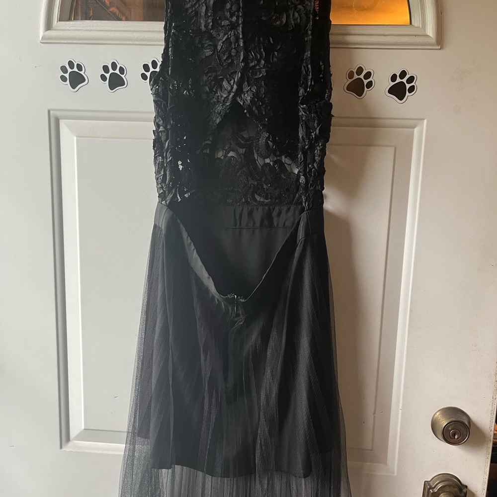 Dress - Picture 2 of 5